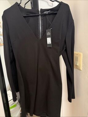 Fashion Nova Black Long Sleeve V-Neck Bodycon Dress